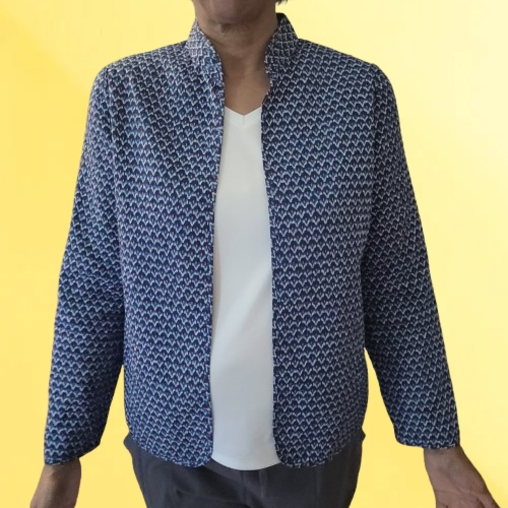 Elegant Women's Blue Reversable Geometric Blazer